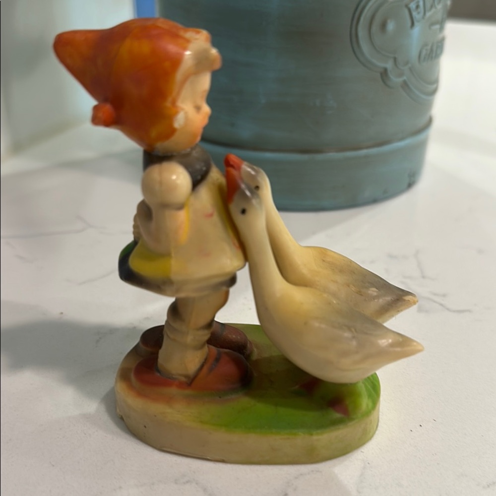 Hummel Replica Goose Girl